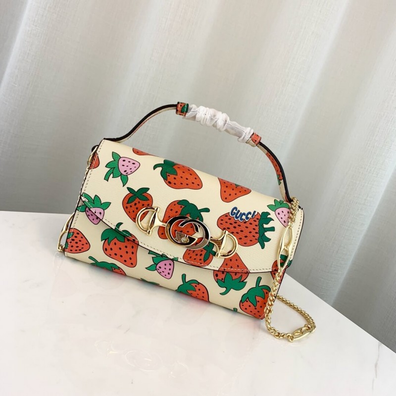 Gucci Zumi Strawberry Print Mini Bolsa 564718-1