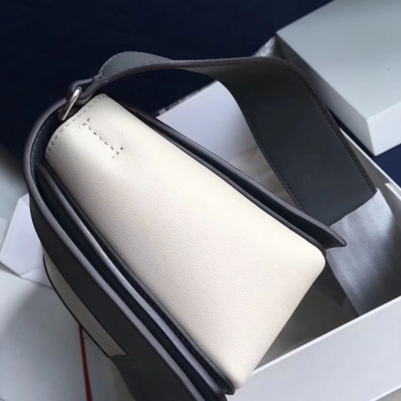 Bolsa de hombro medio de marco Celine 180263 gris/blanco-4