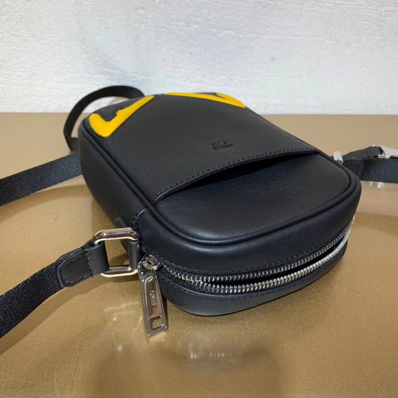 Fendi de cuero liso Bolsas de mensajero pequeño 7VA456-5