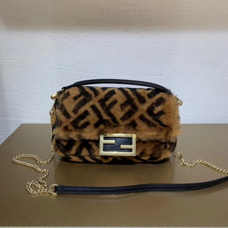Fendi Sheepskin Mini Bolsauette Bolsa 8BS017-2