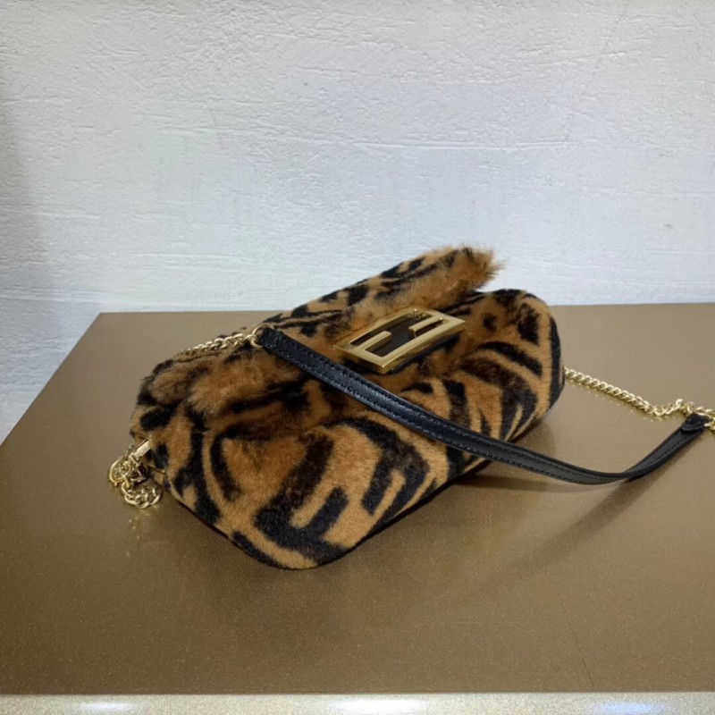 Fendi Sheepskin Mini Bolsauette Bolsa 8BS017-4