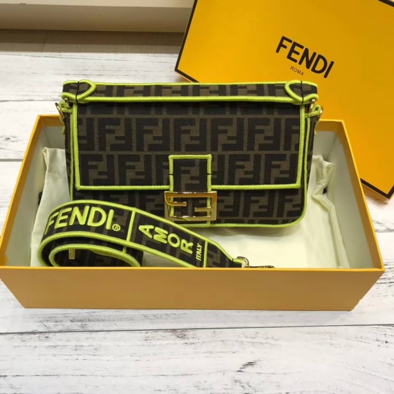 Fendi Roma Amor Fabric Bolsauette Bolsa 8Br600-2