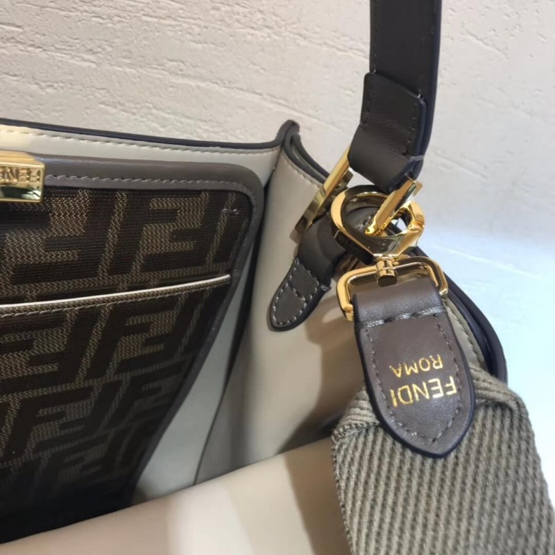 Fendi Peekaboo X-lite Bolsa de piel de ternera mediana 8BN310-4