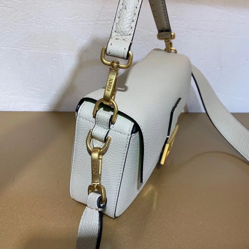 Bolsauette de piel de ternero Fendi Grained 8br600-3