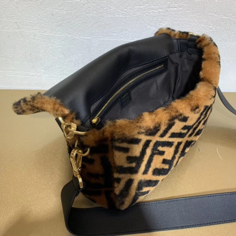 Bolsauette de piel de oveja Fendi 8br600-5