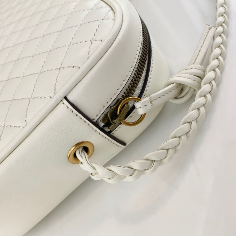 Bolso de hombro pequeño de cuero acolchado Gucci 541051-4