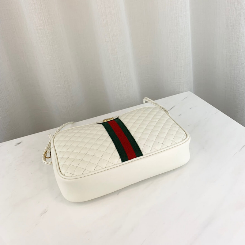 Bolso de hombro pequeño de cuero acolchado Gucci 541051-5