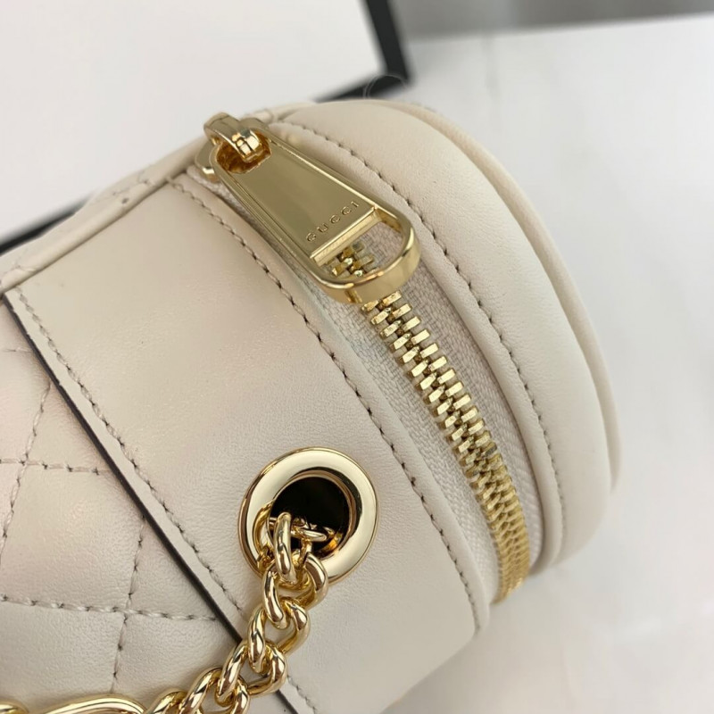 bolso de cinturón de cuero acolchado de Gucci 572298-6