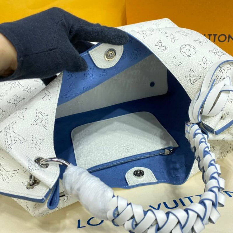 Louis Vuitton Carmel M53188 M52950-10