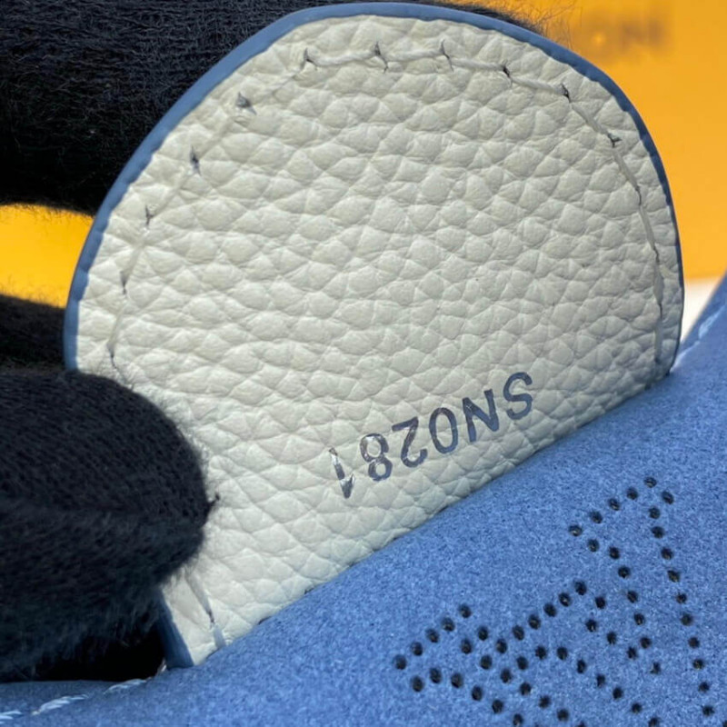 Louis Vuitton Carmel M53188 M52950-13