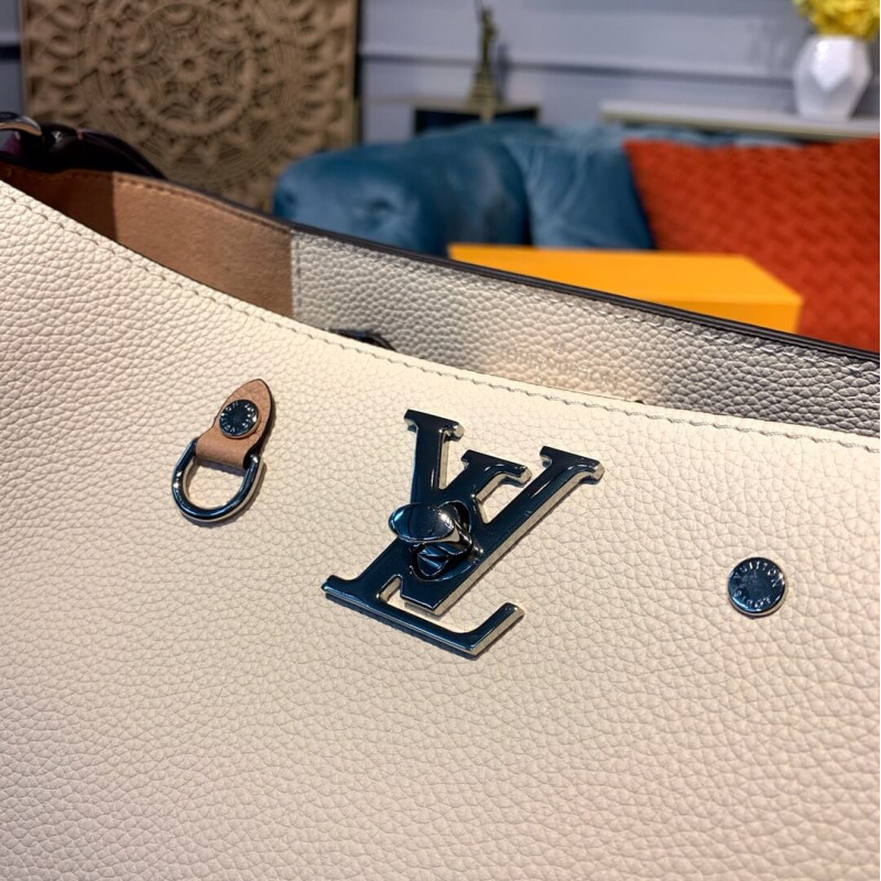 Louis Vuitton Lockme Bucket M53584-4