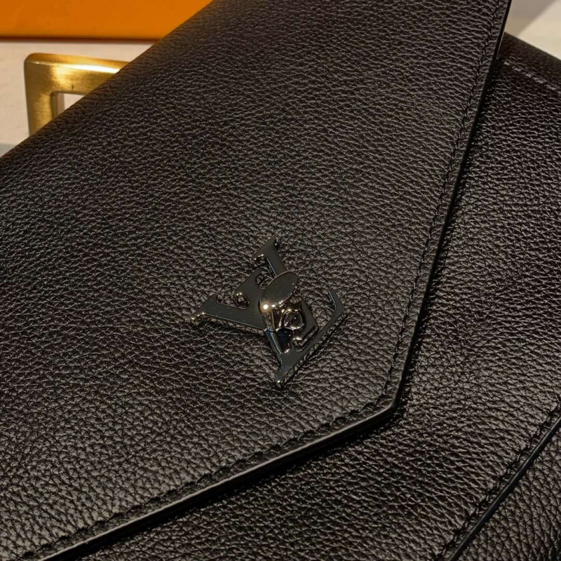 Louis Vuitton Mylockme Pochette M67521-4