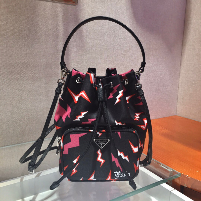 Bolsa de hombro de nylon de impresión Prada Lightning 1BH038-1