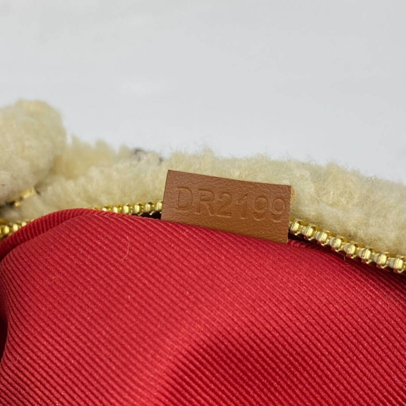 Louis Vuitton BumBolsa M55425-10