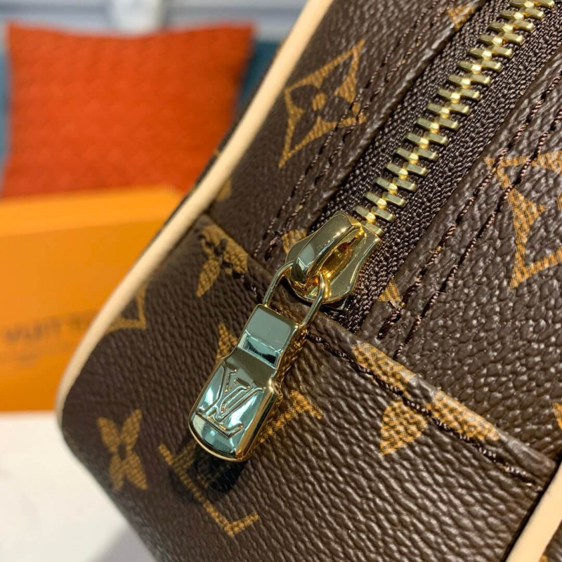 LOUIS VUITTON Monogram lienzo Bolsa de tocador 25 M47527-7