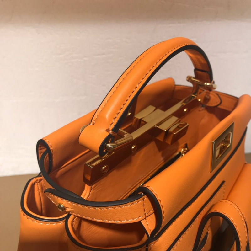 Fendi Peekaboo icónico mini de cuero 8bn311-5