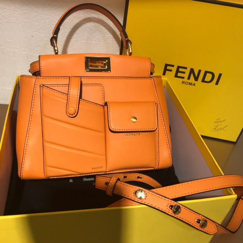 Fendi Peekaboo icónico mini de cuero 8bn311-7