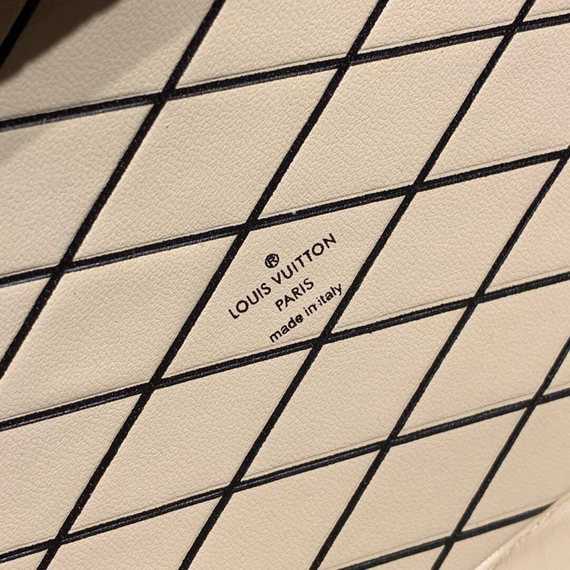 Louis Vuitton Monogram Canvas Petite Malle M43872-8