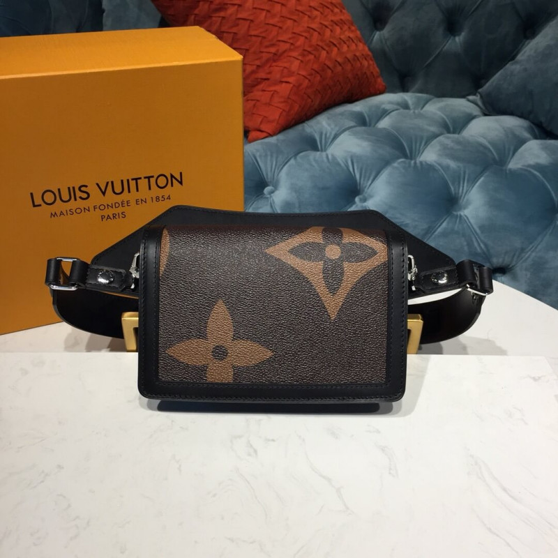Louis Vuitton BumBolsa Dauphine M67696-3