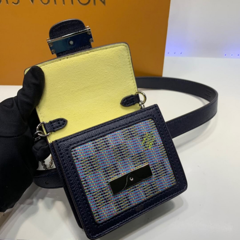 Louis Vuitton BumBolsa Dauphine BB M68619-7