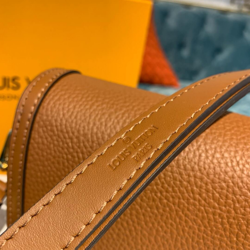Louis Vuitton Mini Dauphine M53805-5