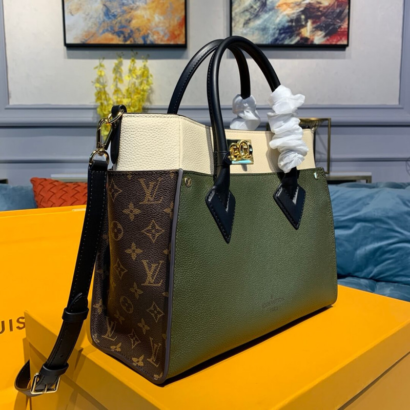 Louis Vuitton a mi lado M55302-3