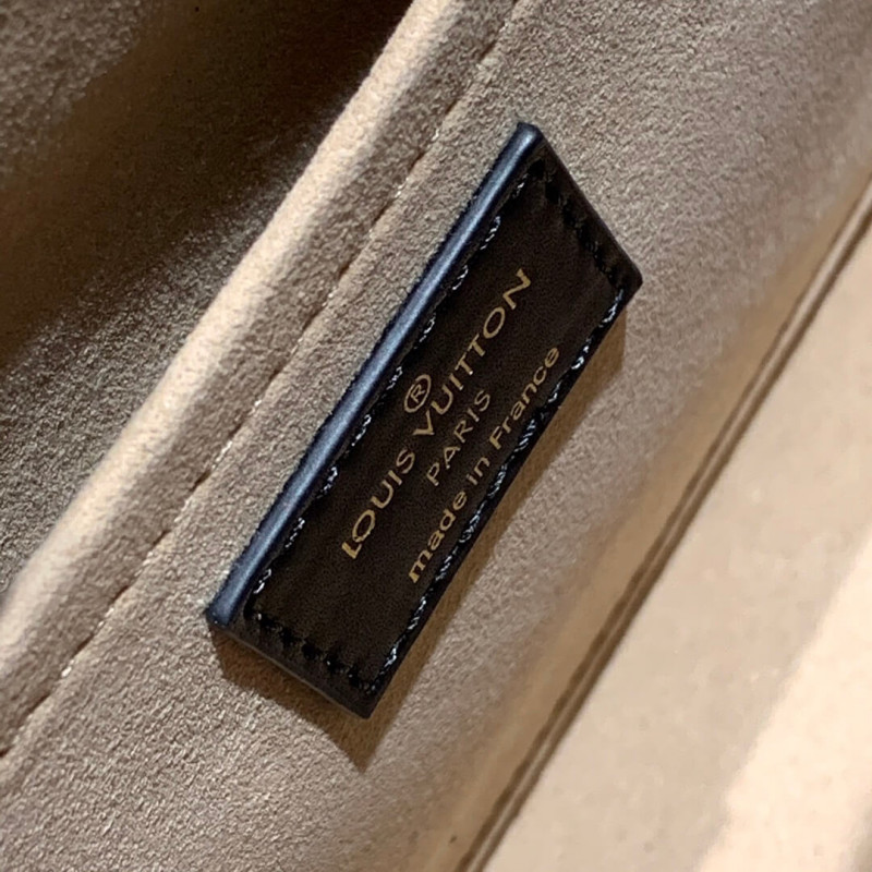 Louis Vuitton a mi lado M55302-8
