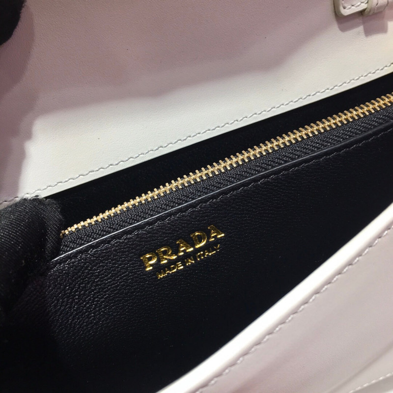 Prada Saffiano Leather Mini-Bolsa 1BP014-8