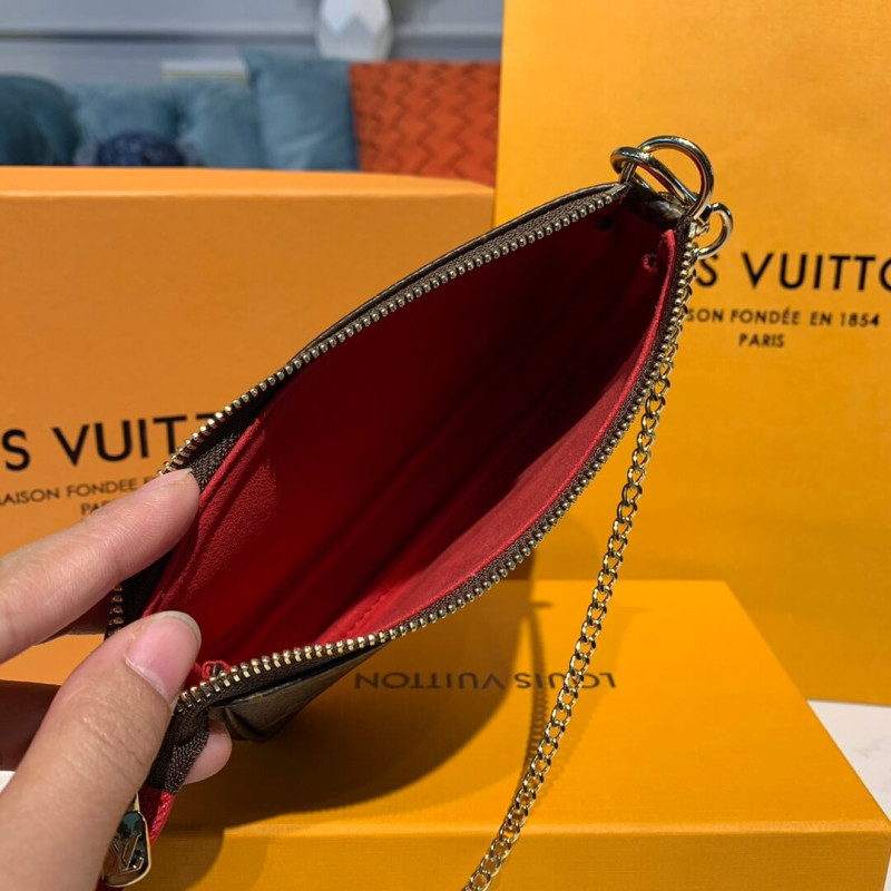 Louis Vuitton Courchevel Mini Pochette AccessOires M68490-9