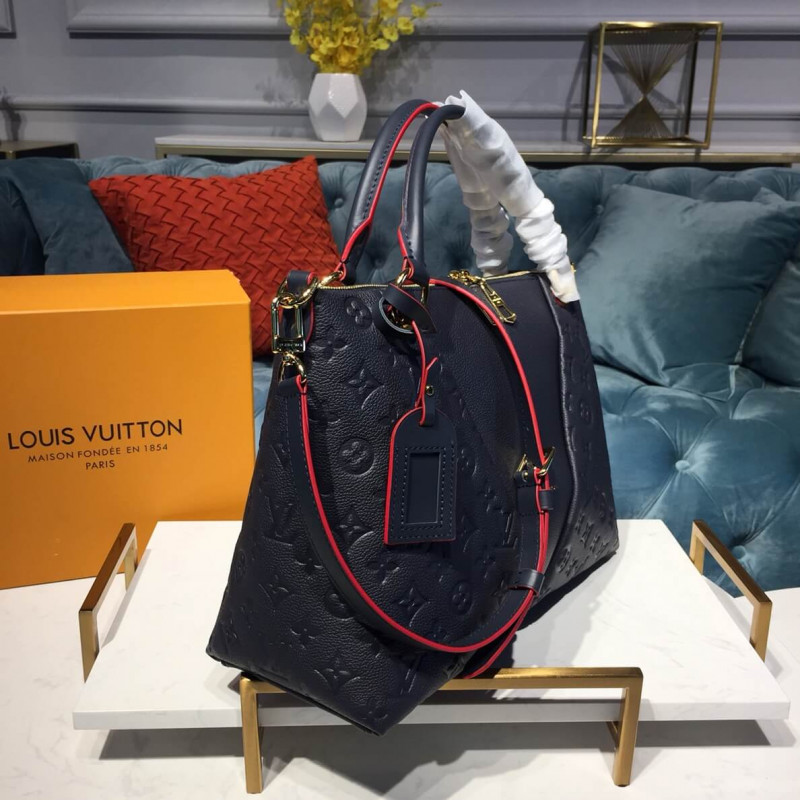 Louis Vuitton v Tote MM M44422 M44397 M44421-2