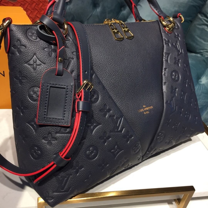 Louis Vuitton v Tote MM M44422 M44397 M44421-4