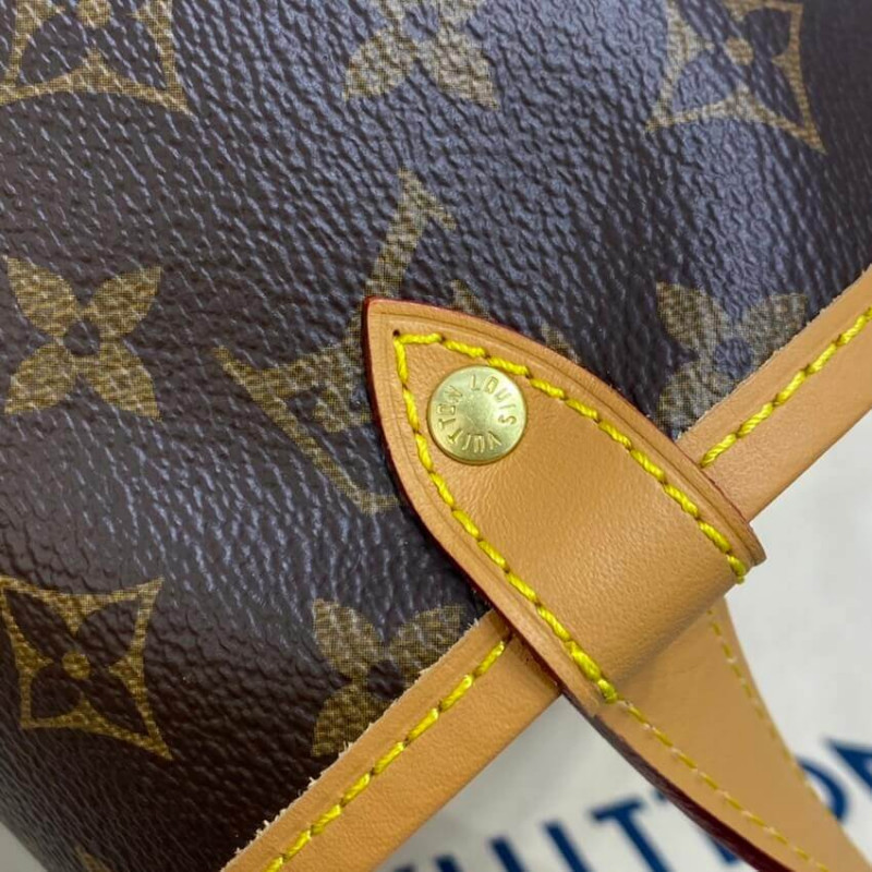 Louis Vuitton Monogram Canvas Saumur MM M42256-9