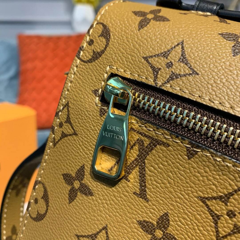 Louis Vuitton Monogram Canvas Pochette Metis M41465-6
