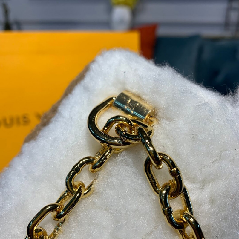 Louis Vuitton Shearling y Epi Leather Twist M55450-6