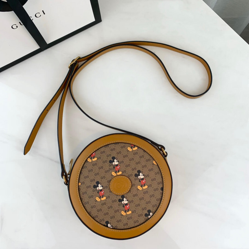Bolso de hombro redondo de Disney X Gucci 603938-4