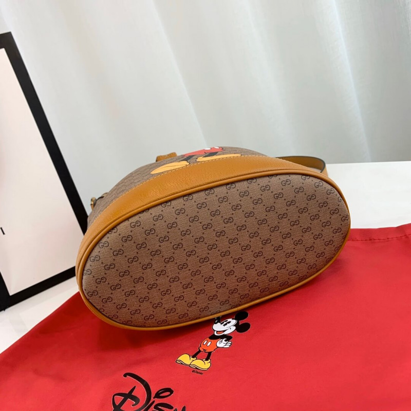 Disney x Gucci Bolsa de cubo pequeña 602691-4