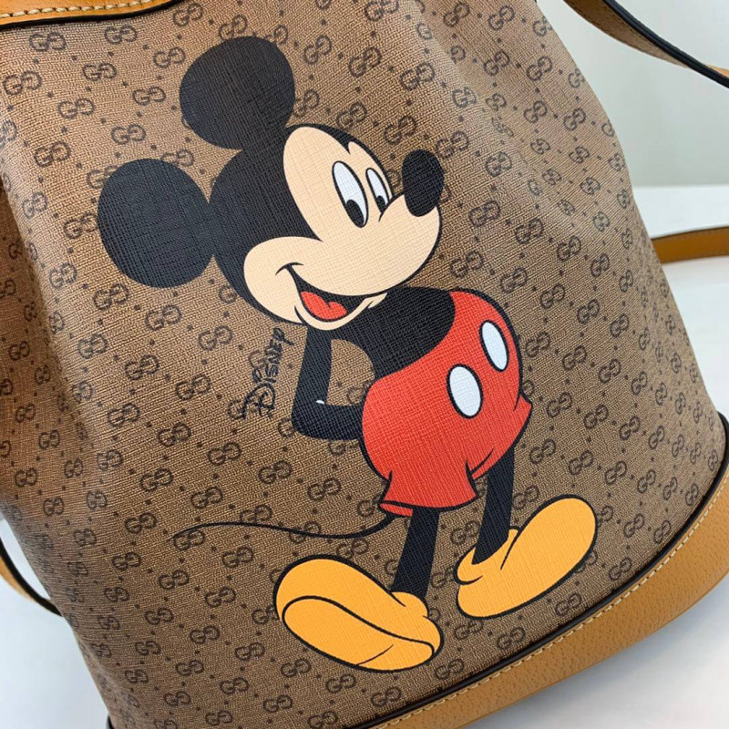 Disney x Gucci Bolsa de cubo pequeña 602691-5