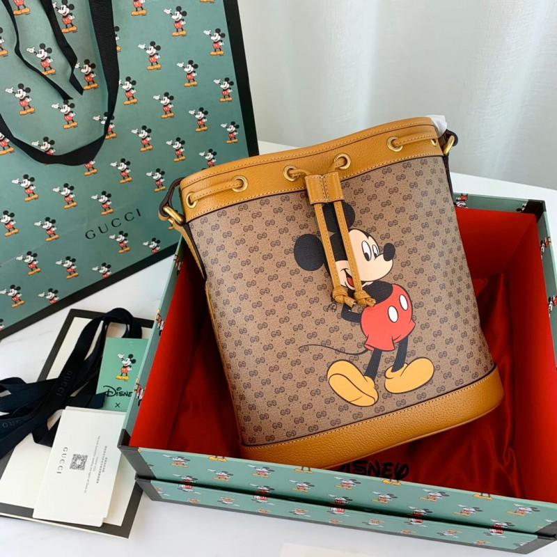 Disney x Gucci Bolsa de cubo pequeña 602691-9