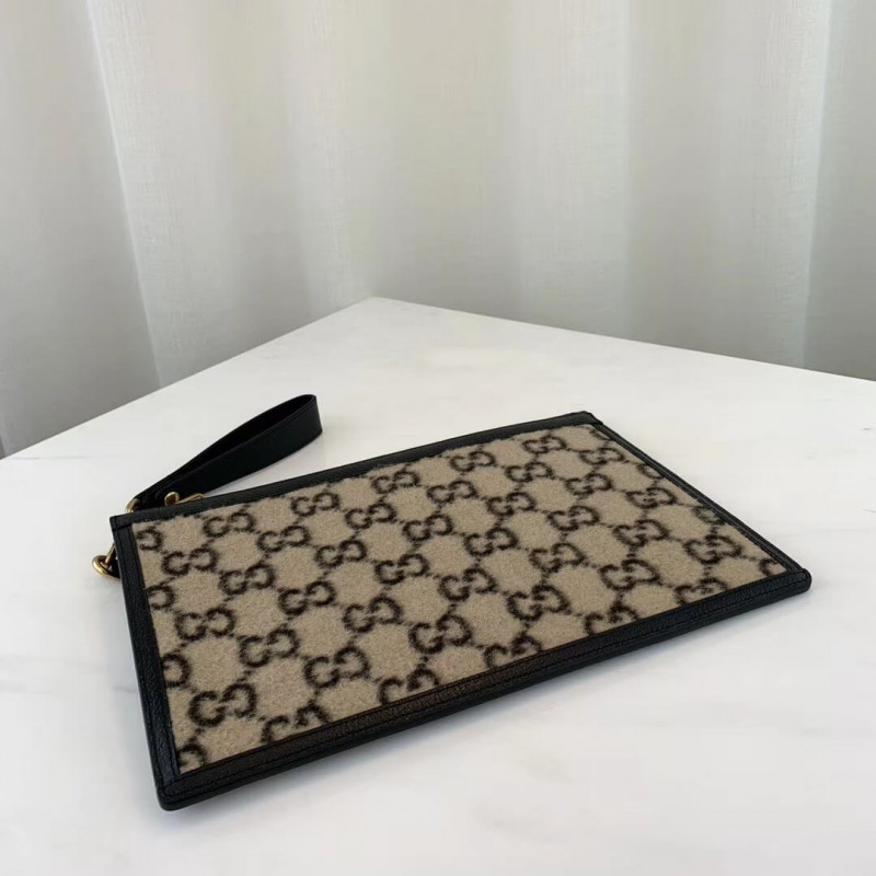 Gucci GG Wool Pouch 597627-4