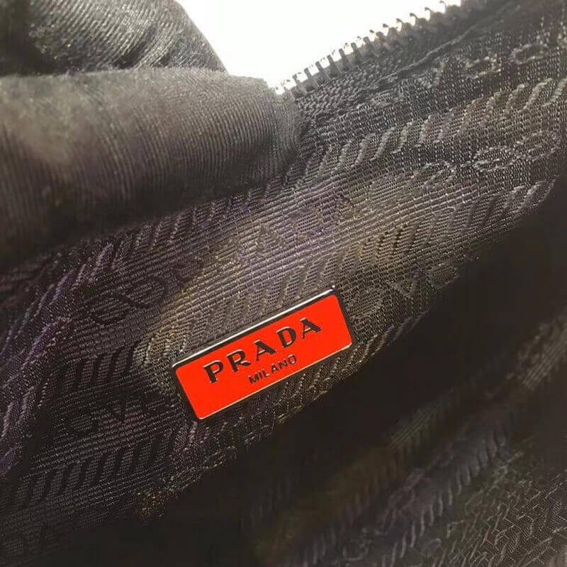 Bolsa Multi-Pochette de Nylon de reedición Prada 1BH204 Negro con logotipo rojo-13