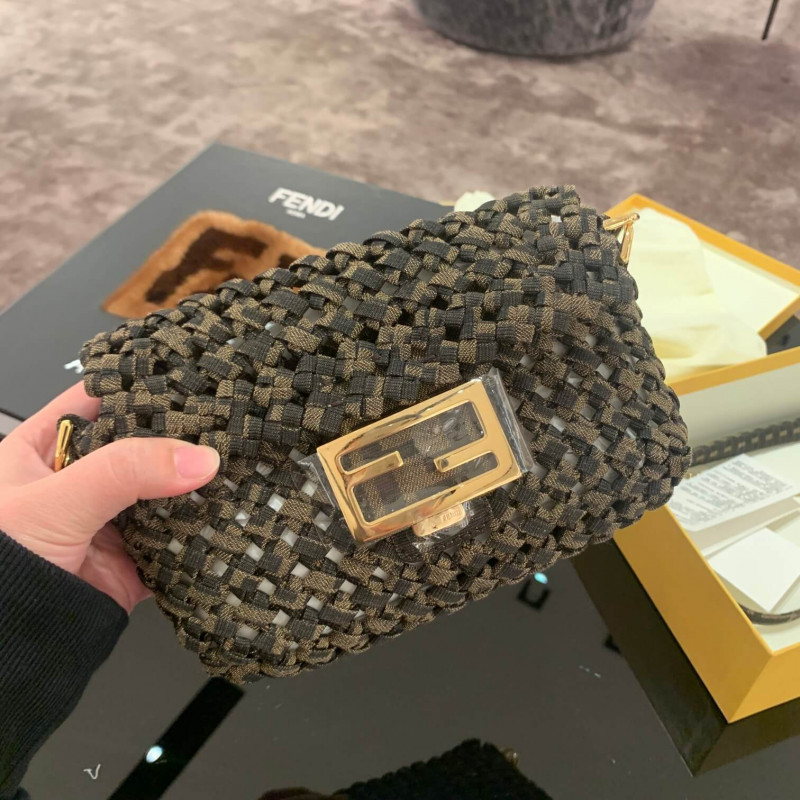 Fendi Bolsauette Jacquard Fabric Interlace Bolsa 8Br600-2