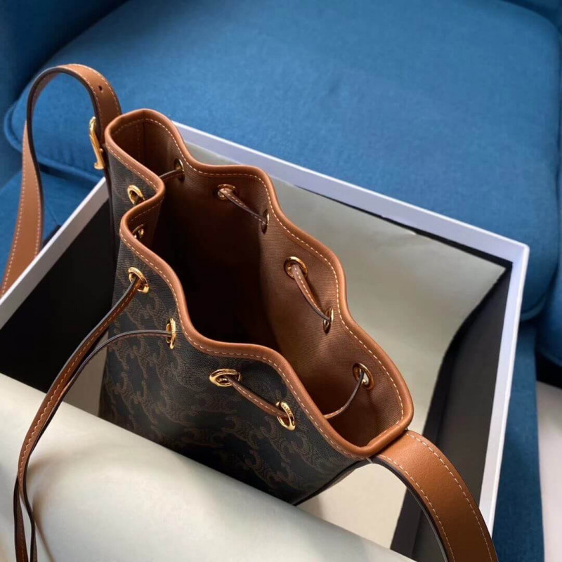 Celine Small Drawstring Bolsa en Triunfe Canvas 191142-2