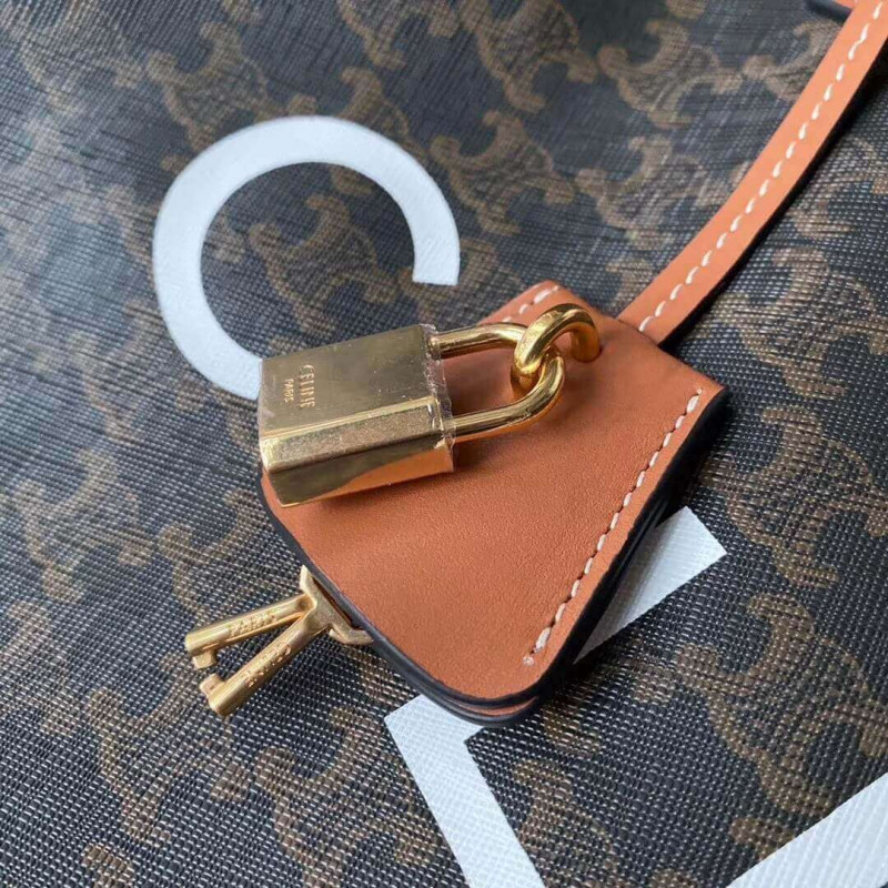 Bolsa de viaje grande de Celine en Canvas Triomphe 191472-8