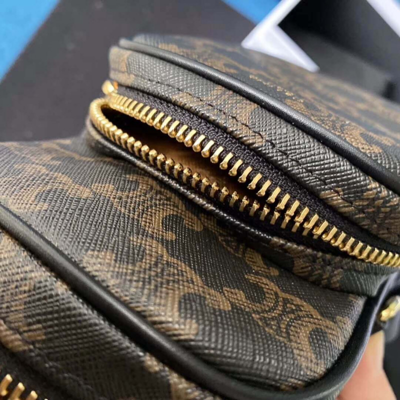 Celine Mini Pocket Messenger Bolsa en Triomphe Canvas 190832-10