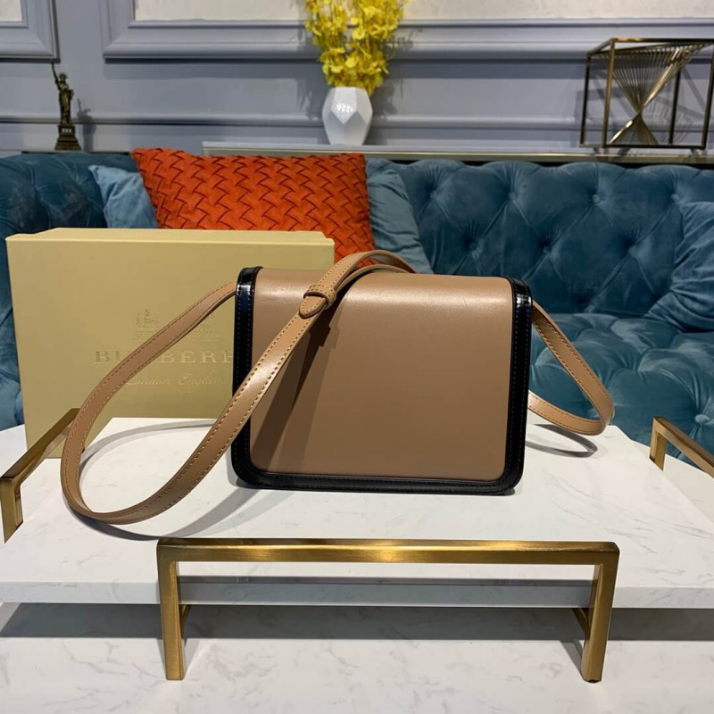 Burberry Small Two Tone Leather TB Bolsa 80134751-2
