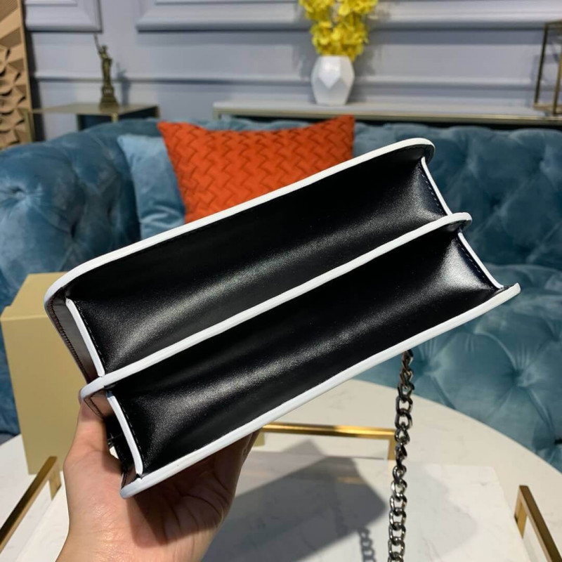 Burberry Small Plain Leather TB Bolsa 80124761-3