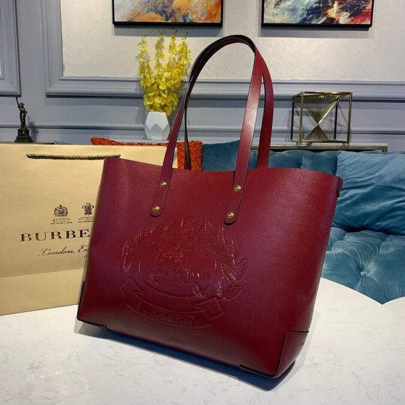 Burberry Small En relieve Crest Leather Tote 40802081-1