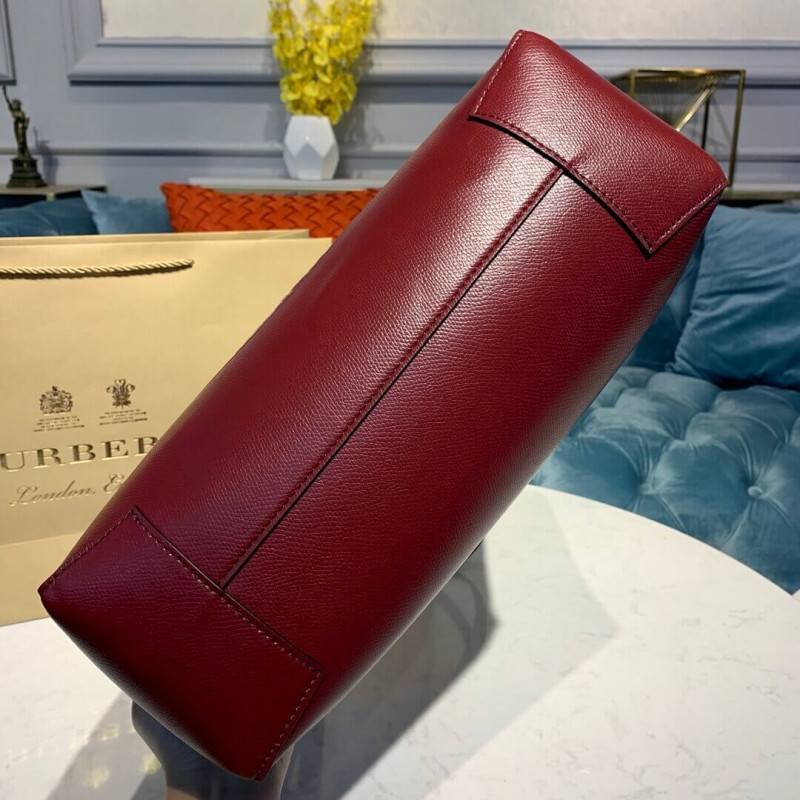 Burberry Small En relieve Crest Leather Tote 40802081-3