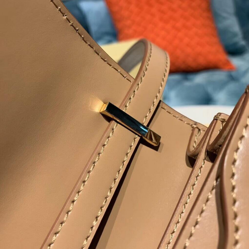 Burberry Small Monogram Leather TB Bolsa 80140861-5