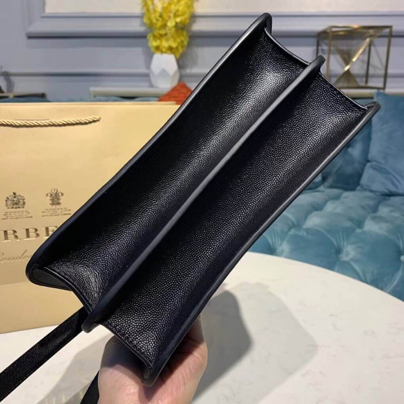 Burberry Medium Grainy Leather TB Bolsa 80193431-3
